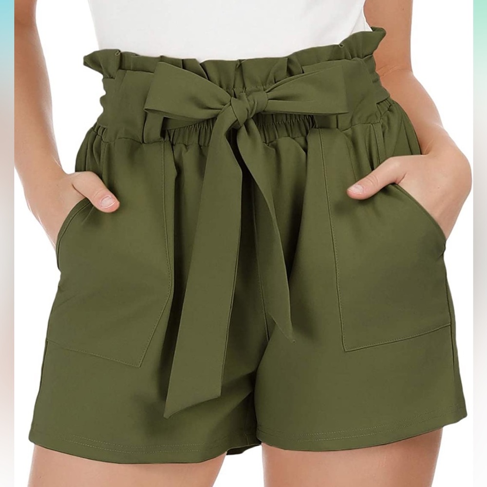 NWOT bowknot tie shorts